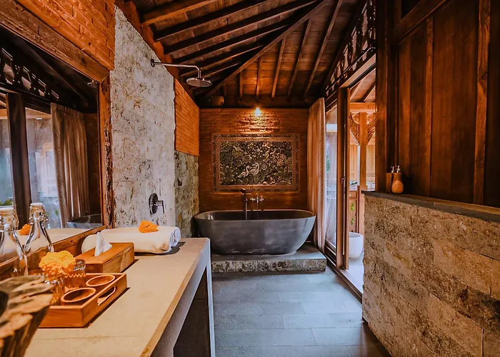Lodge Arimaya Santara